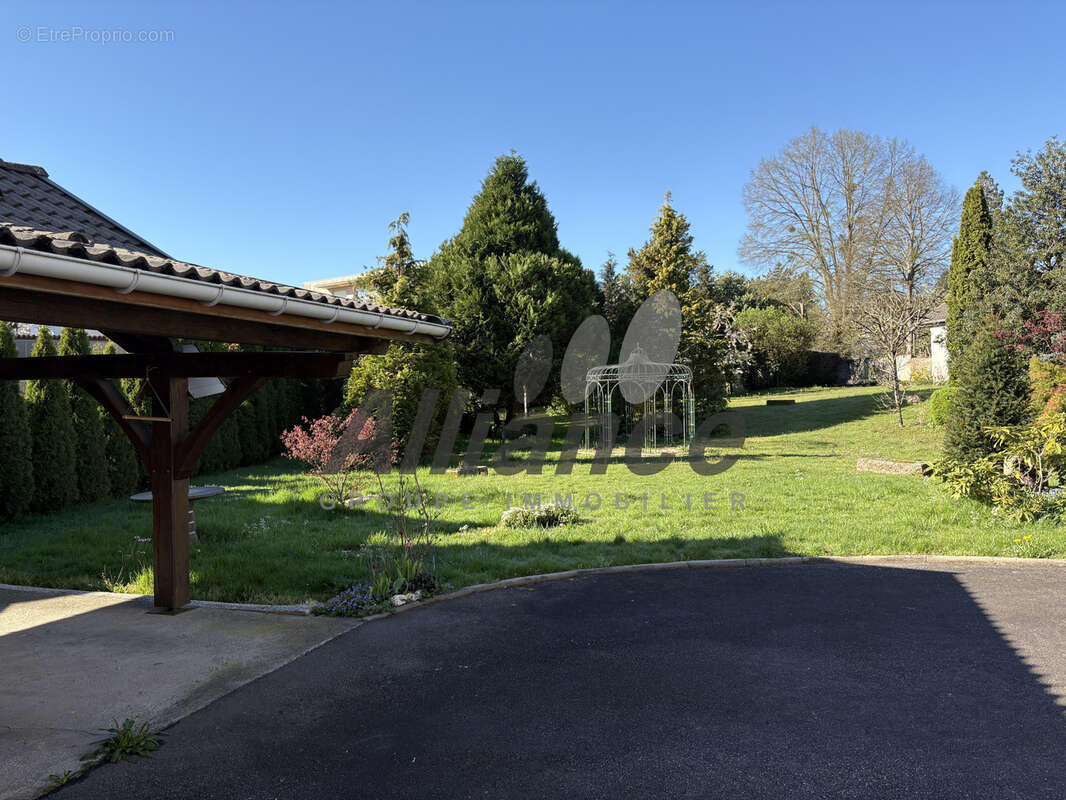 Maison à LUXEUIL-LES-BAINS