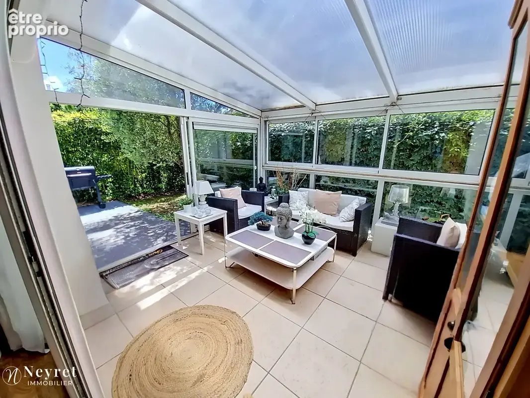 Maison traditionnelle de 140 m2, 7 pièces, 4 chambres sur terrain de 852 m2 - photo 9