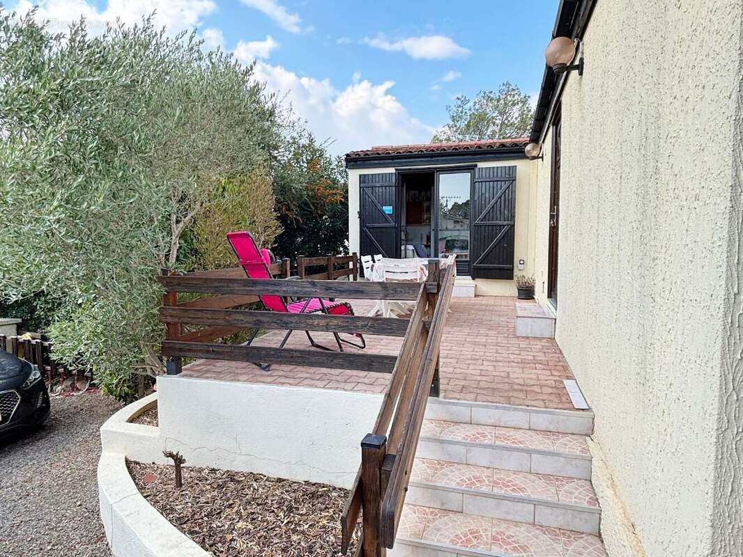 Maison à ROQUEBRUNE-SUR-ARGENS