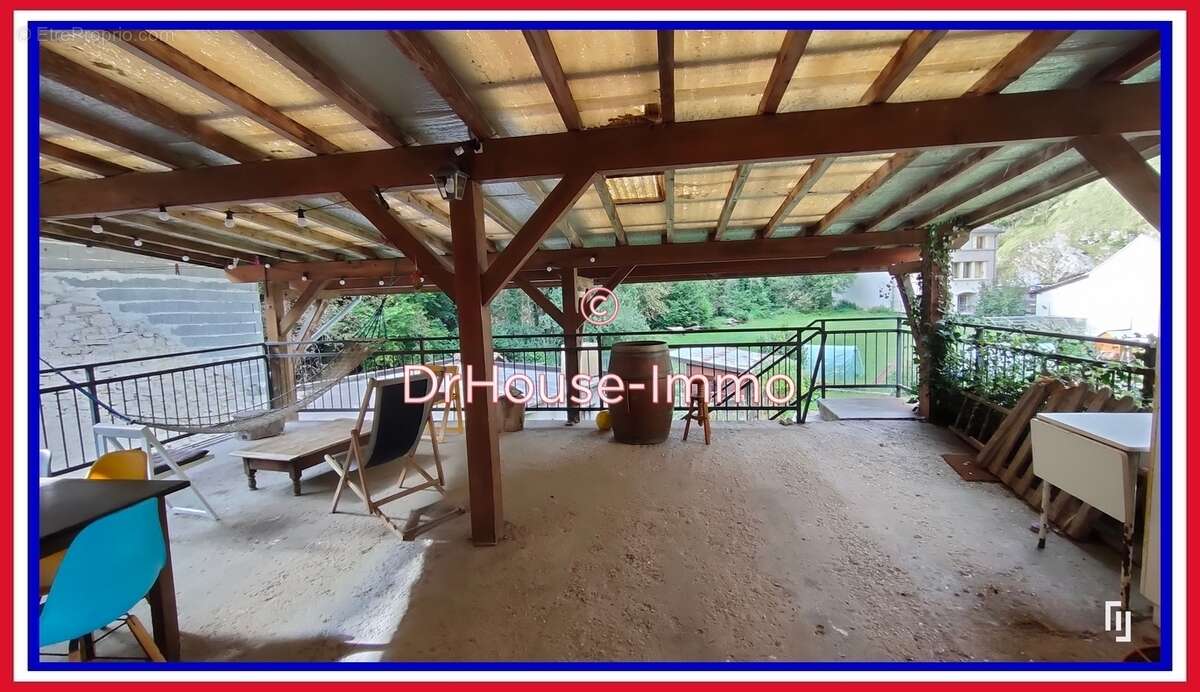 Appartement à RENCUREL