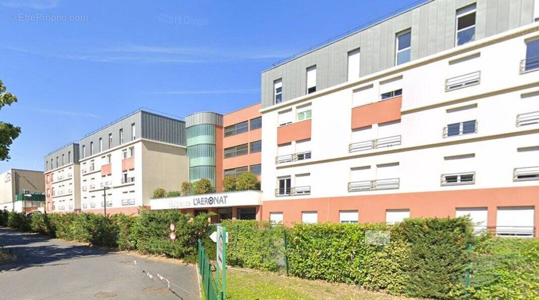 Appartement à SAINT-CYR-L'ECOLE