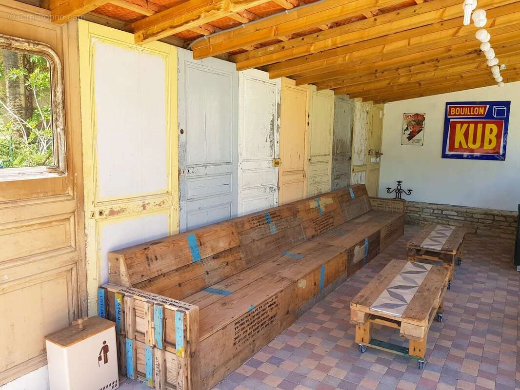 Maison à SAINT-JEAN-D'ANGELY