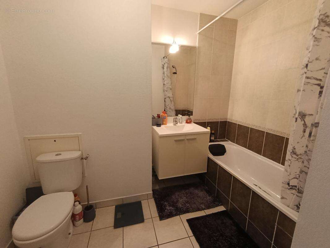 Appartement à LABARTHE-SUR-LEZE