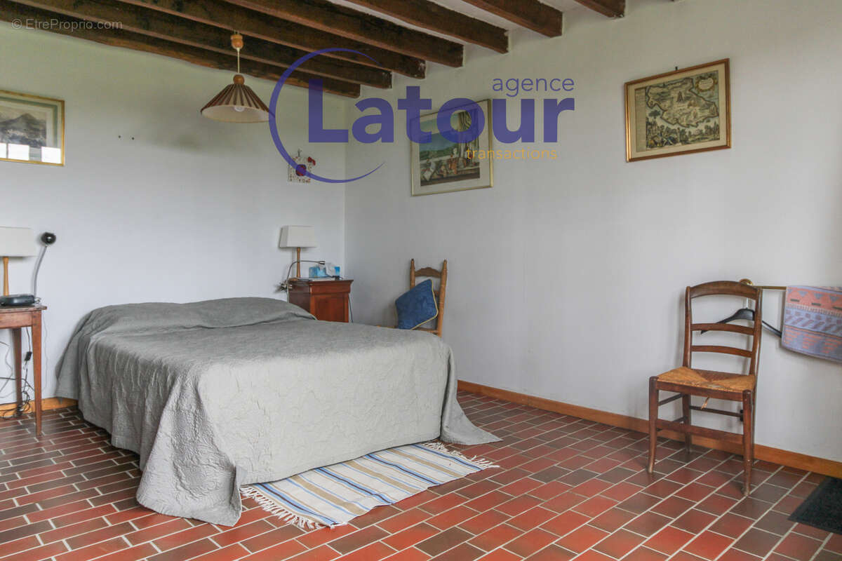 Maison à CHATEAUNEUF-EN-THYMERAIS