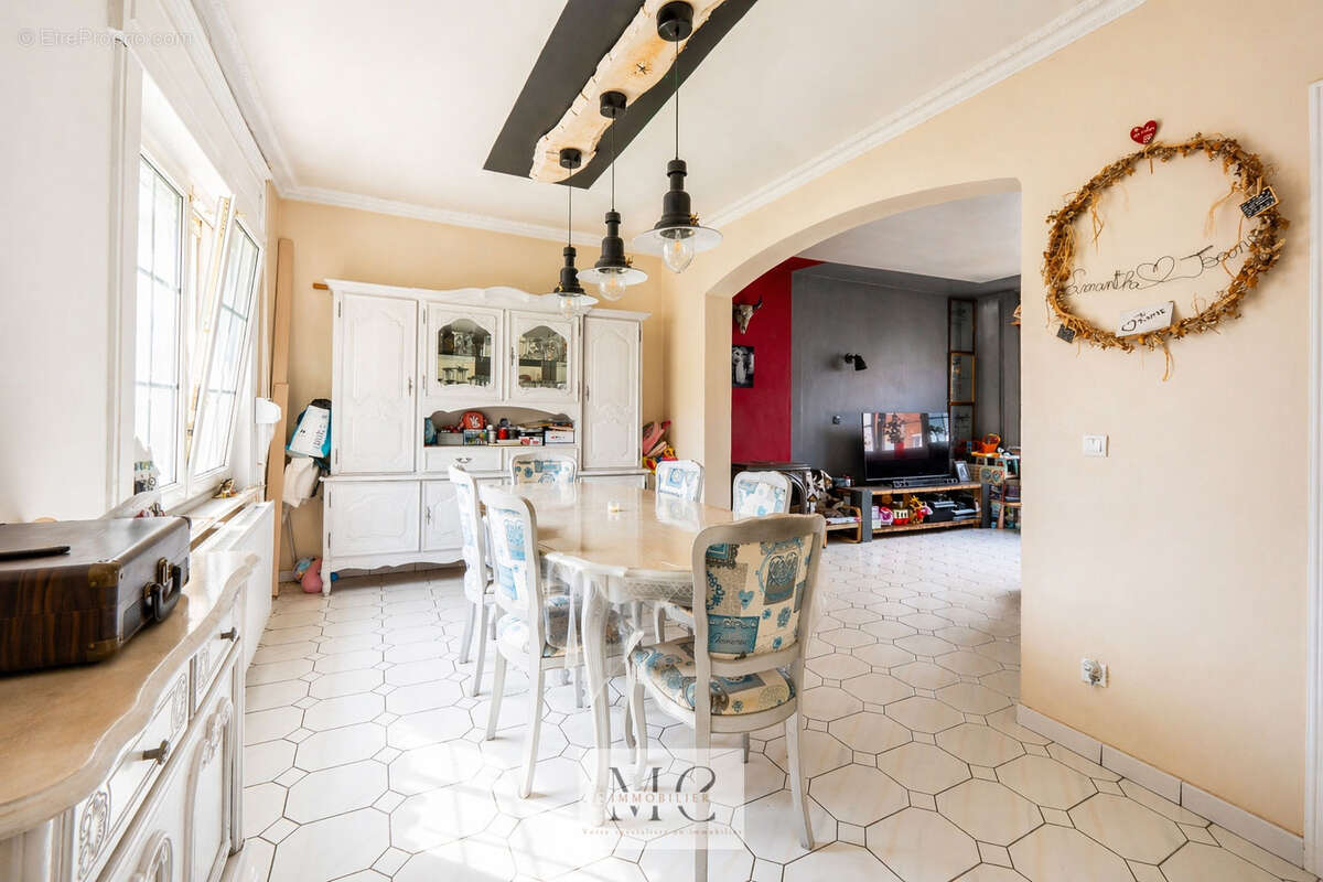 Maison à DOUVRIN