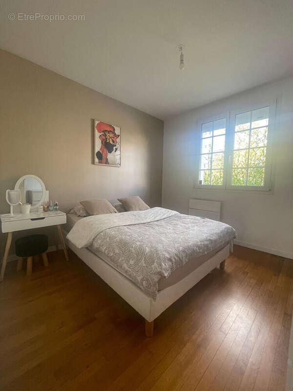 Maison à SAVIGNY-LE-TEMPLE