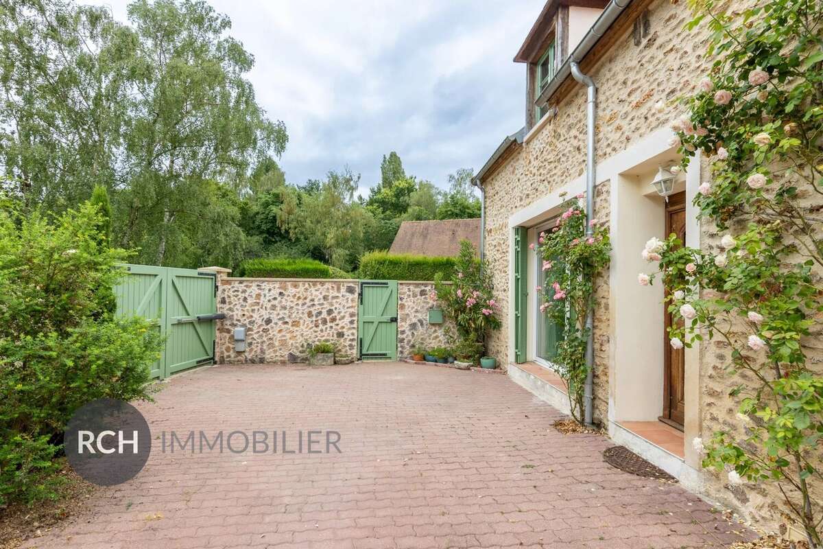Maison à MONTFORT-L'AMAURY