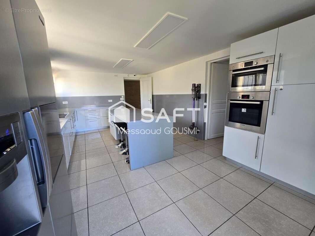 Photo 6 - Maison à ECHIROLLES