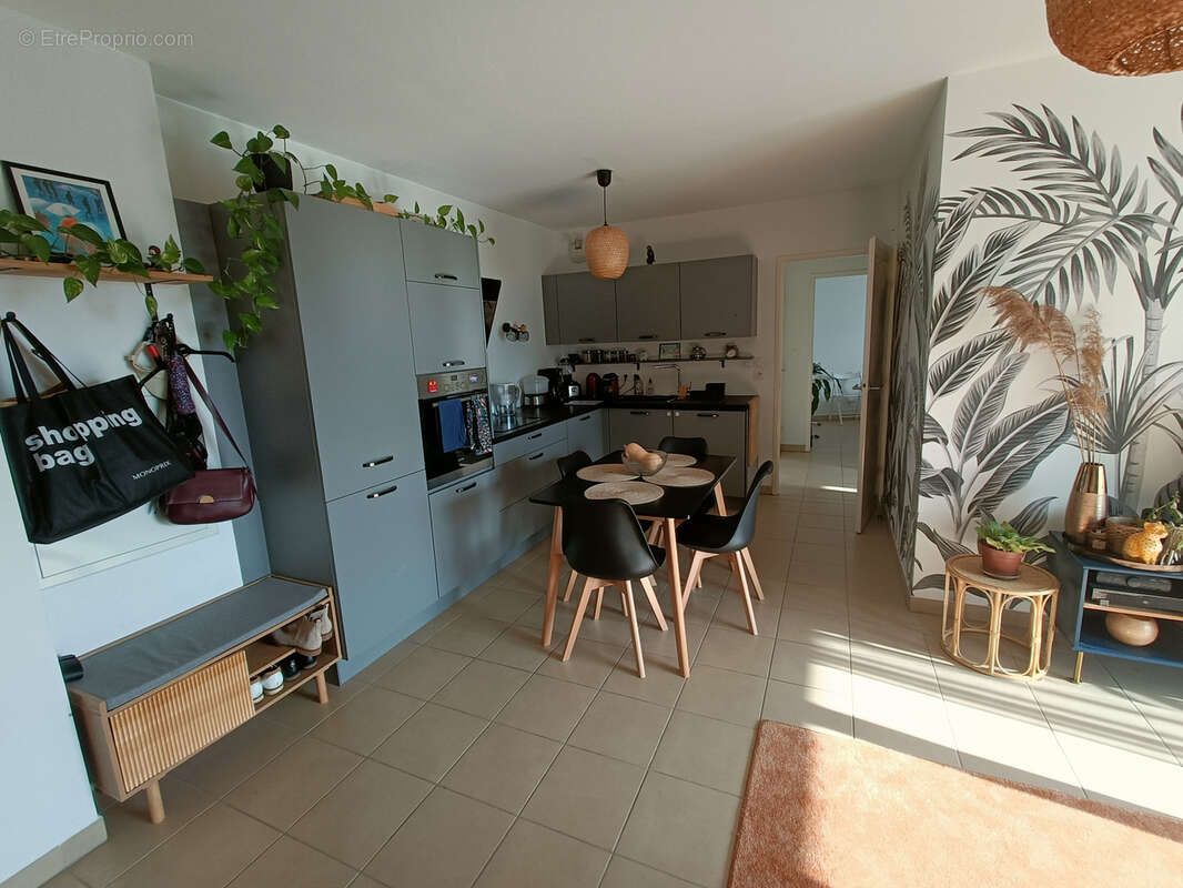 Appartement à MARSEILLE-3E