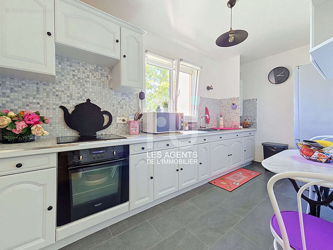 Appartement à GENNEVILLIERS