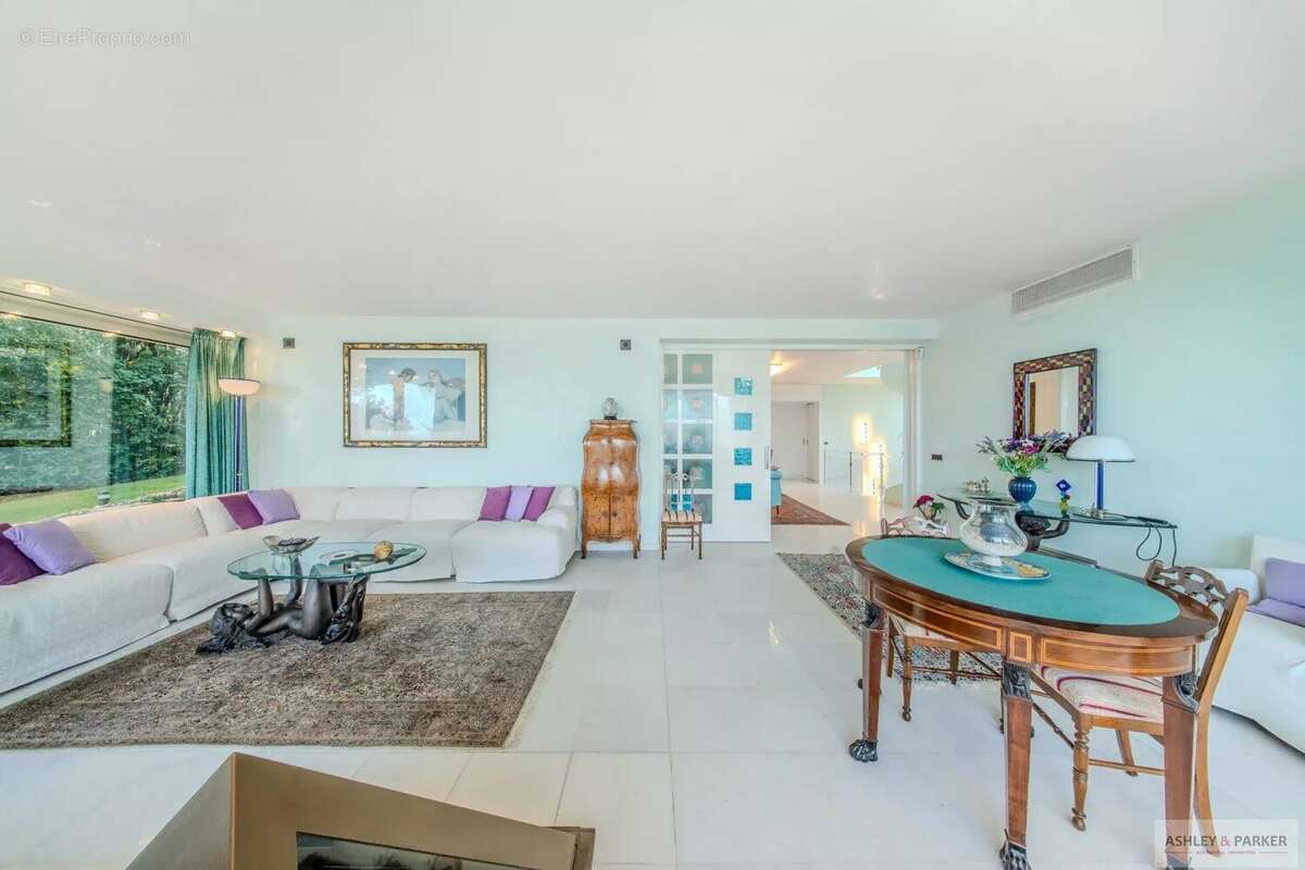 Maison à ROQUEBRUNE-CAP-MARTIN