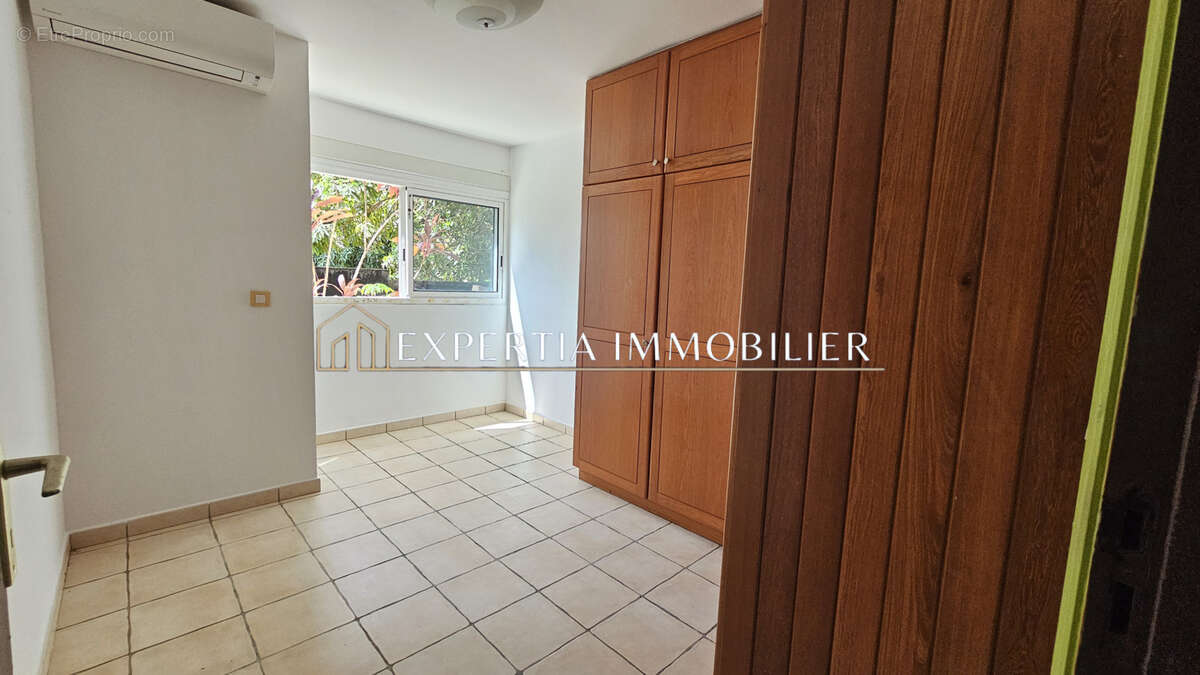 Maison à REMIRE-MONTJOLY