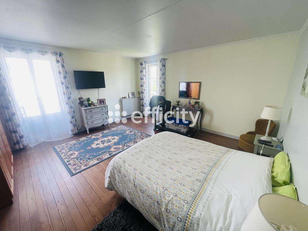 Maison 157 m² à Saint-Germain-De-La-Coudre  - photo 10