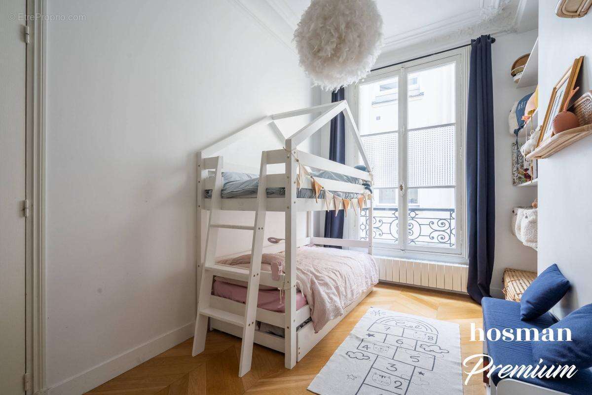 Appartement à PARIS-10E