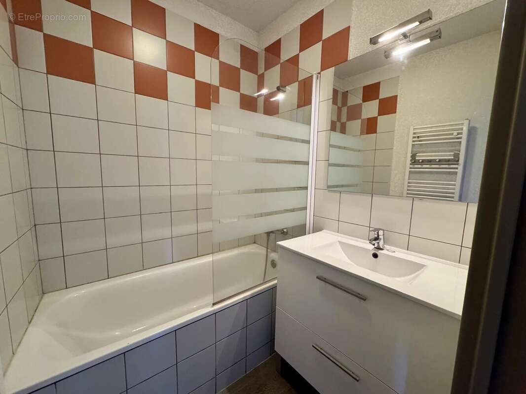 Appartement à LES ANGLES