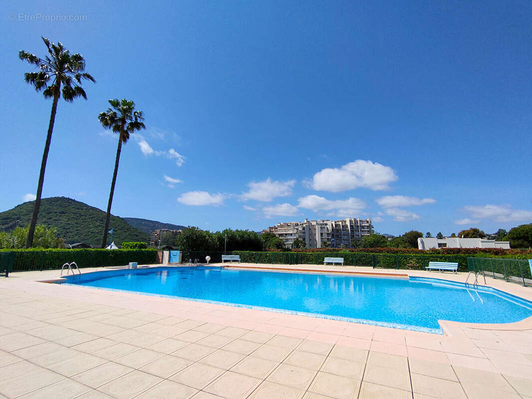 Appartement à MANDELIEU-LA-NAPOULE