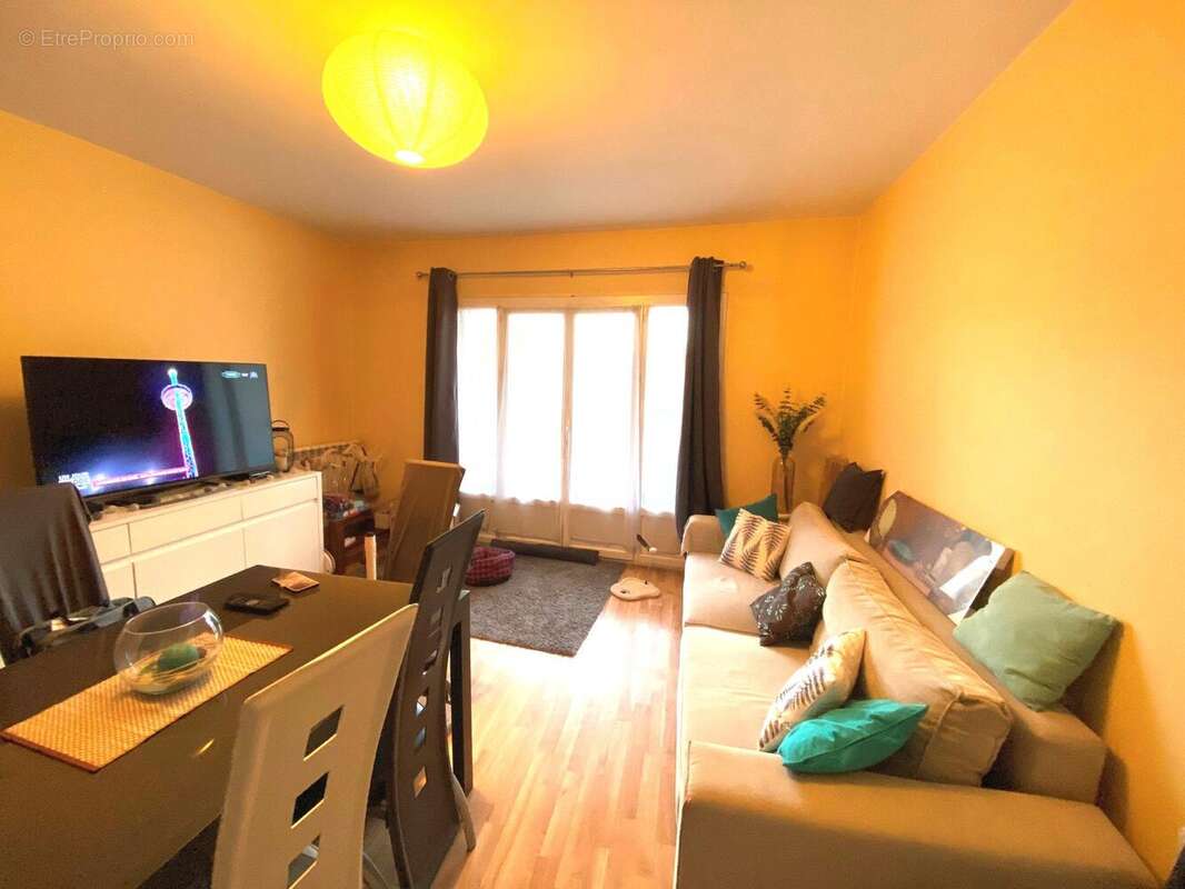 Appartement à ROMANS-SUR-ISERE