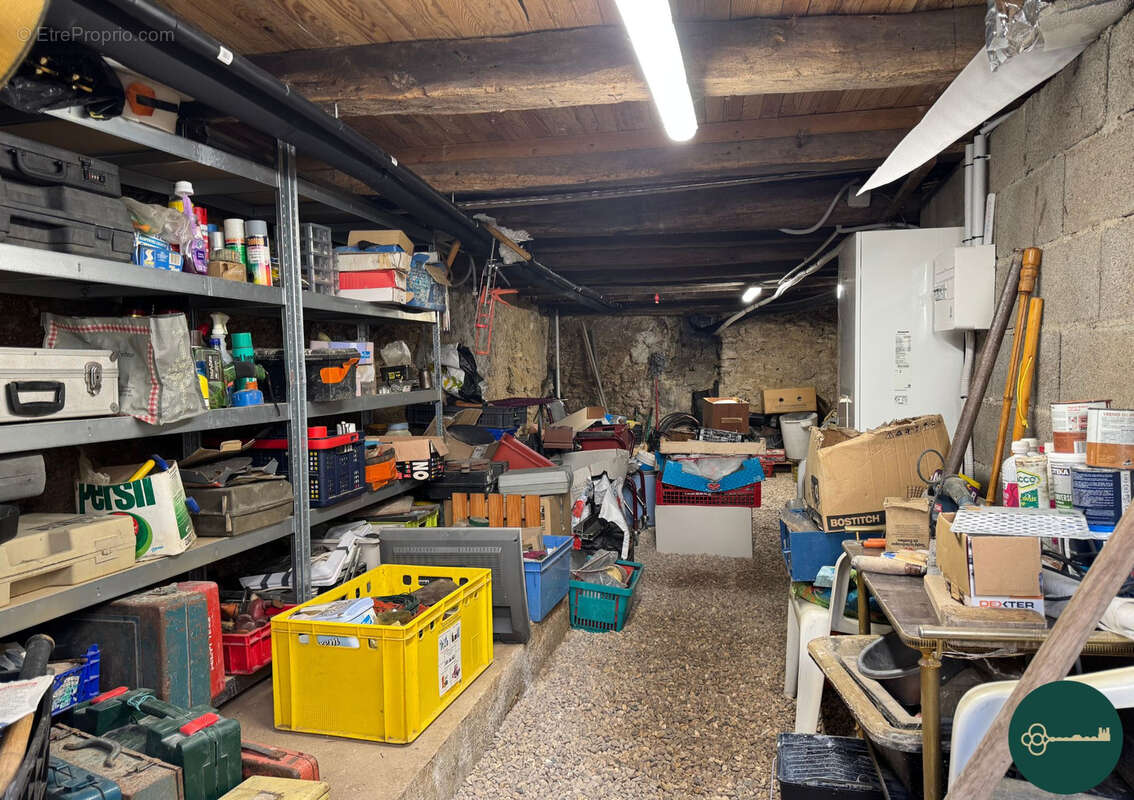 Maison à LAY-SAINT-REMY