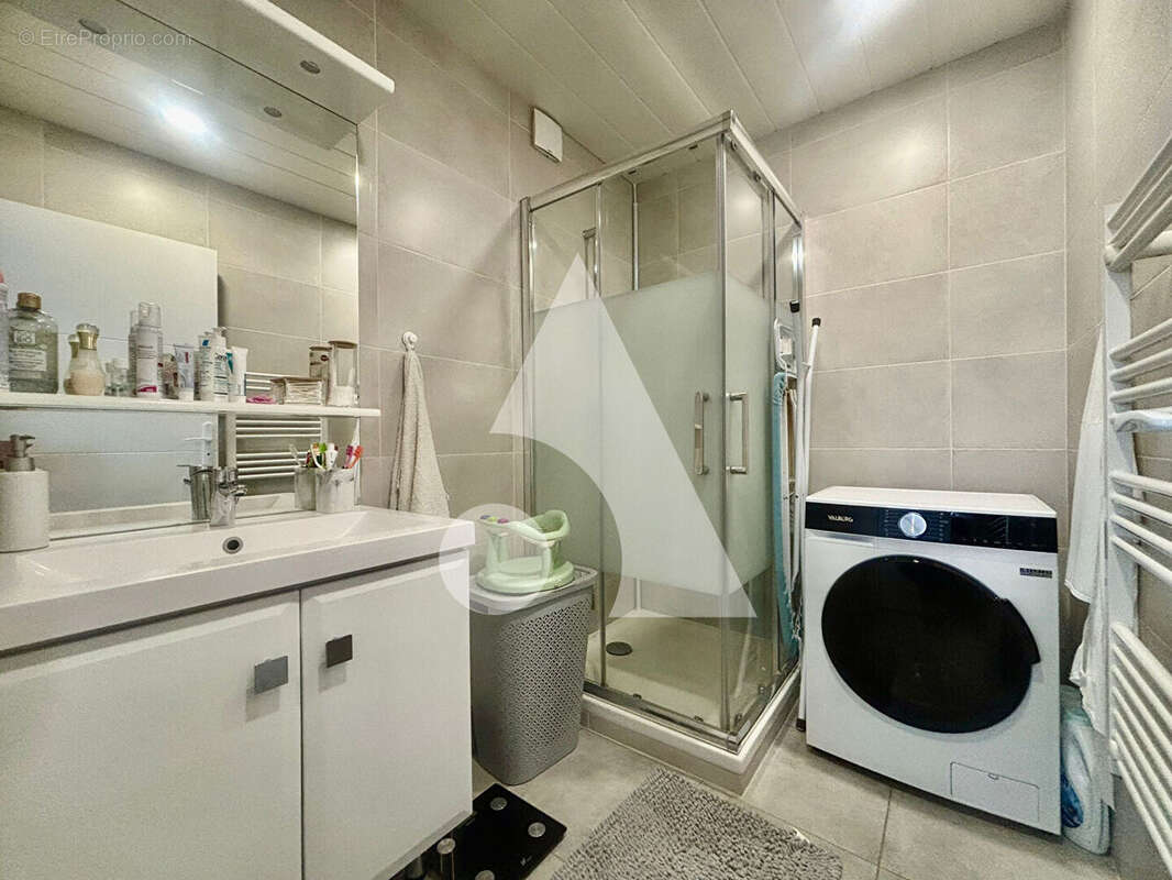 Appartement à MENNECY