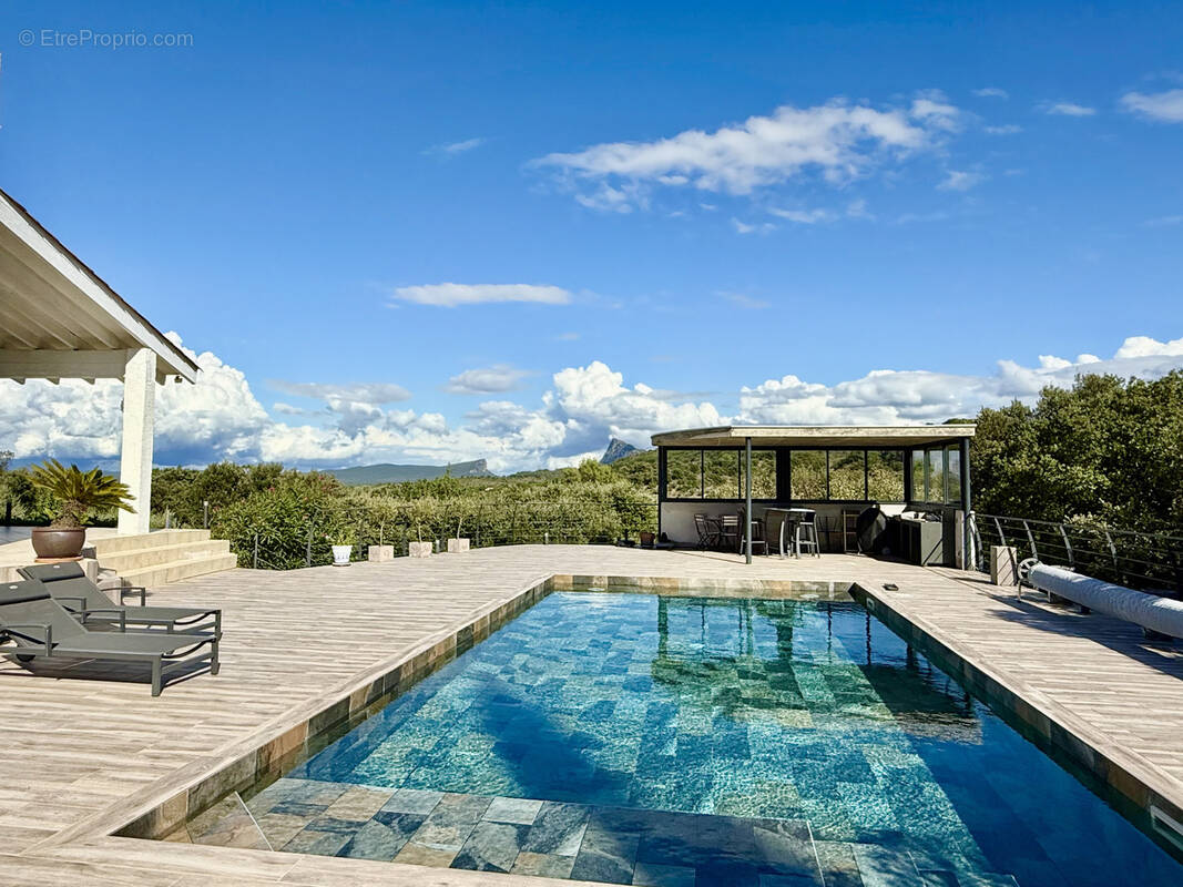 Maison à SAINT-MARTIN-DE-LONDRES