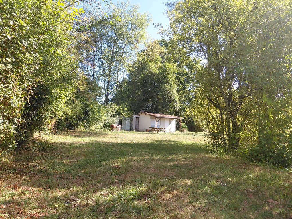Terrain d'agrement avec chalet et postes de peche - photo 6