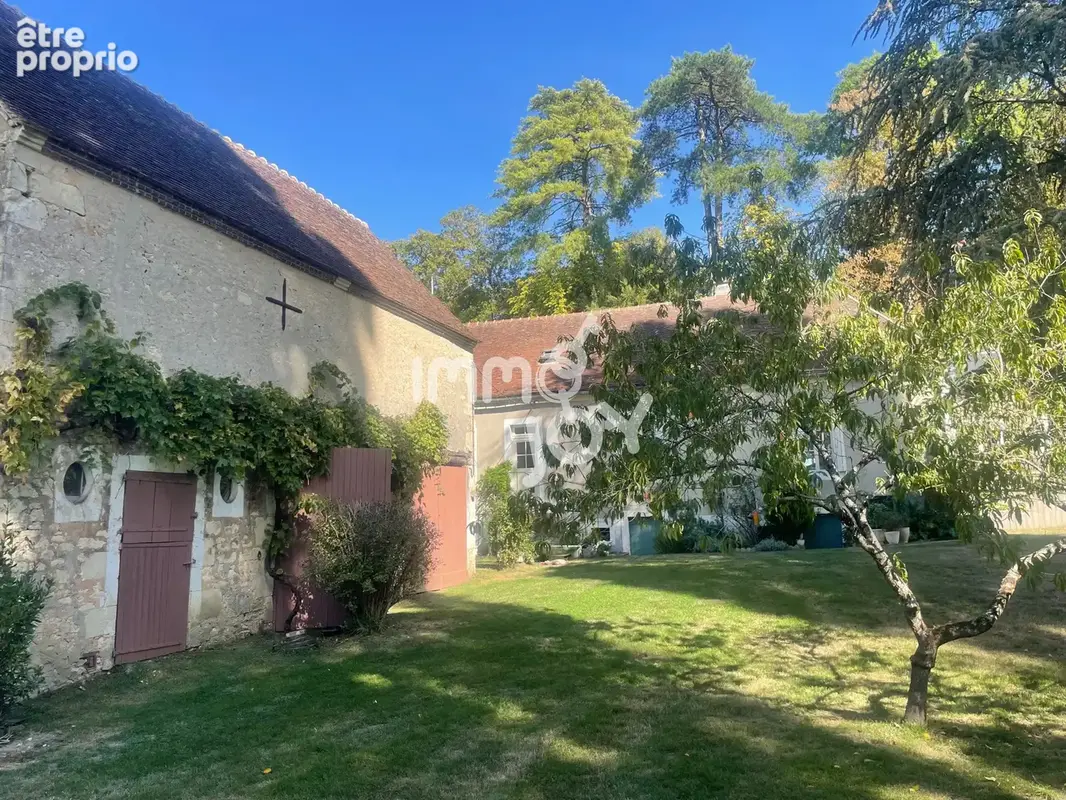 Perche en Nocé, maison de village rénovée avec dépendances sur 3695 m2 de jardin paysagé... - photo 4