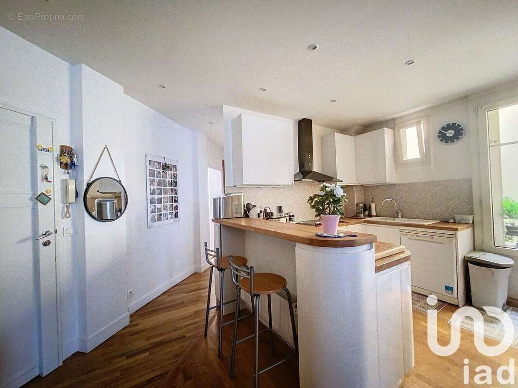 Photo 3 - Appartement à LA GARENNE-COLOMBES