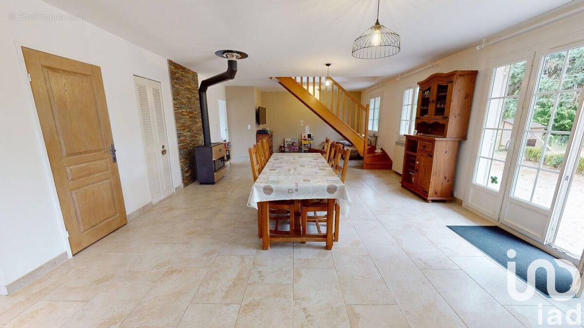Maison 94 m² à Chevry-En-Sereine  - photo 1