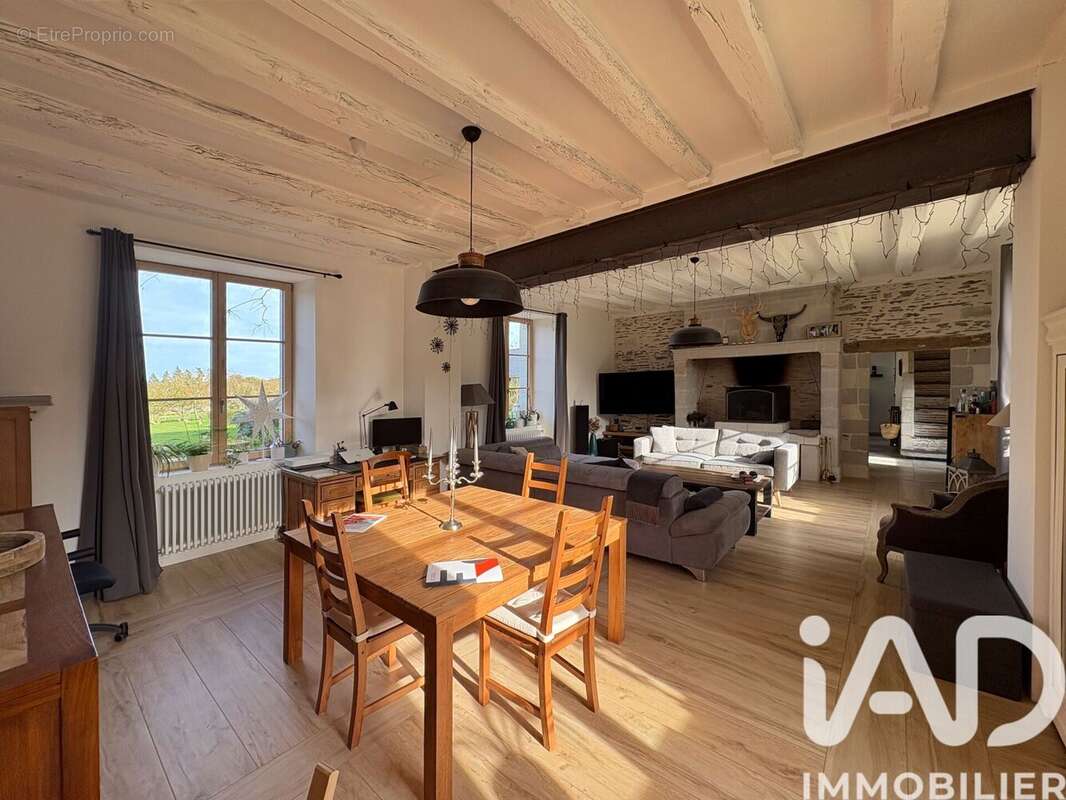 Maison 402 m² à Saint-Melaine-Sur-Aubance  - photo 3