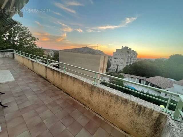 Salon de Provence Appartement T4/5 centre ville - photo 2