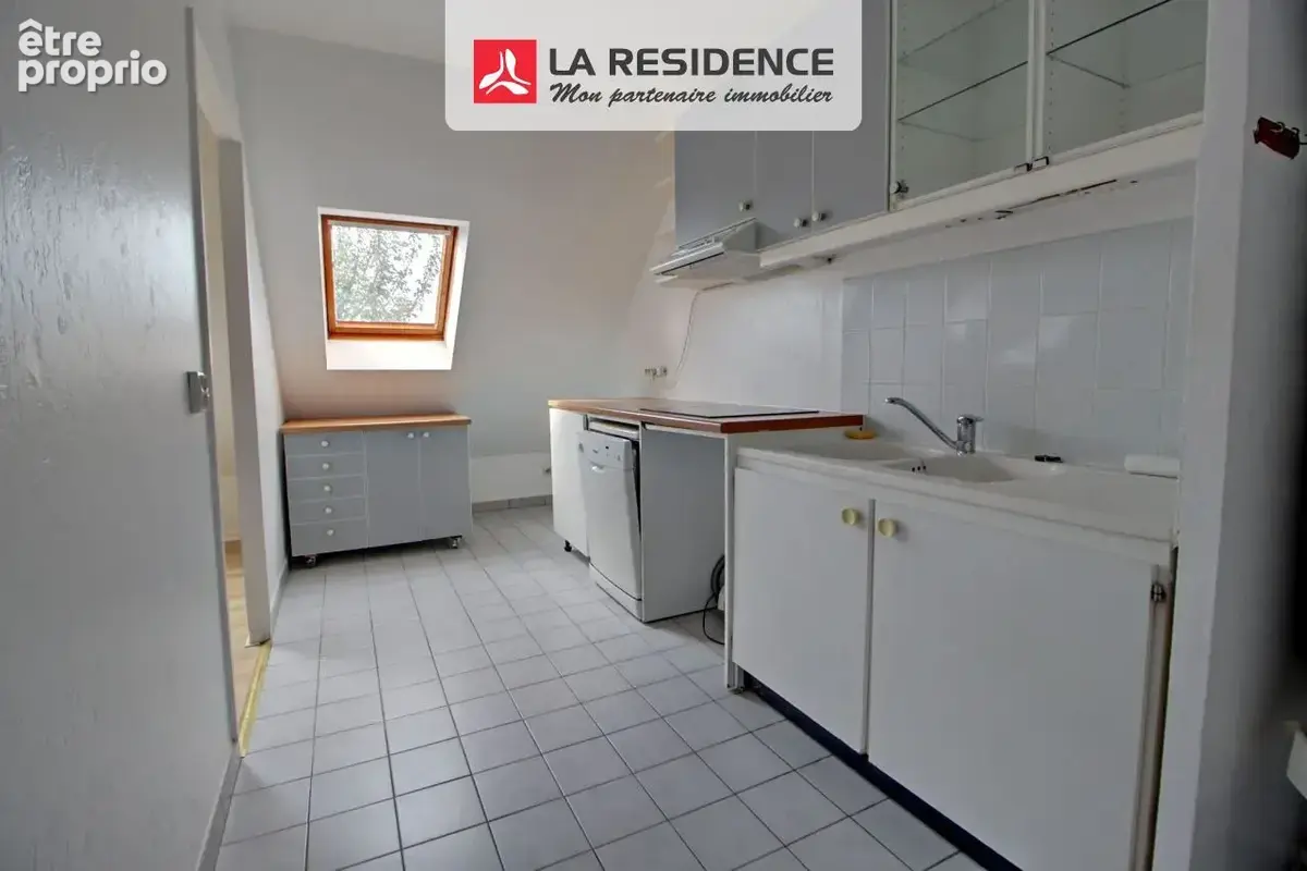 Appartement 63 m² à Les Clayes-Sous-Bois  - photo 3