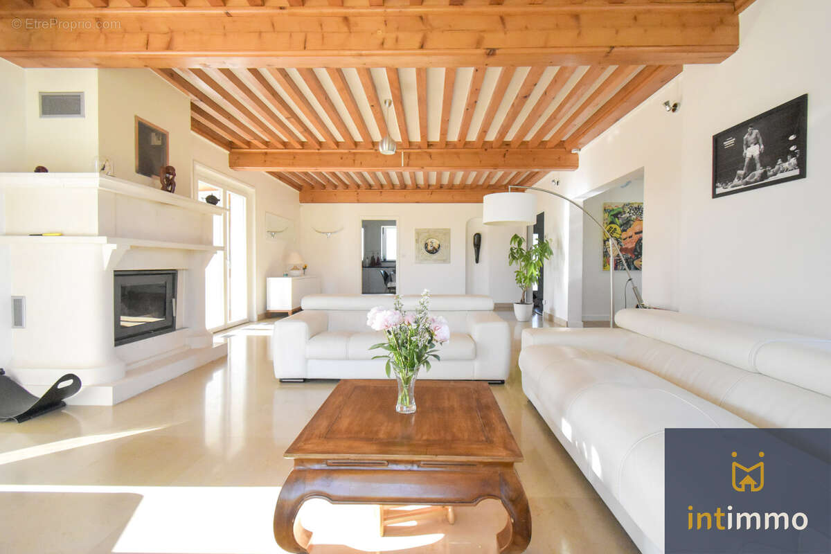 Maison à ROCHETOIRIN