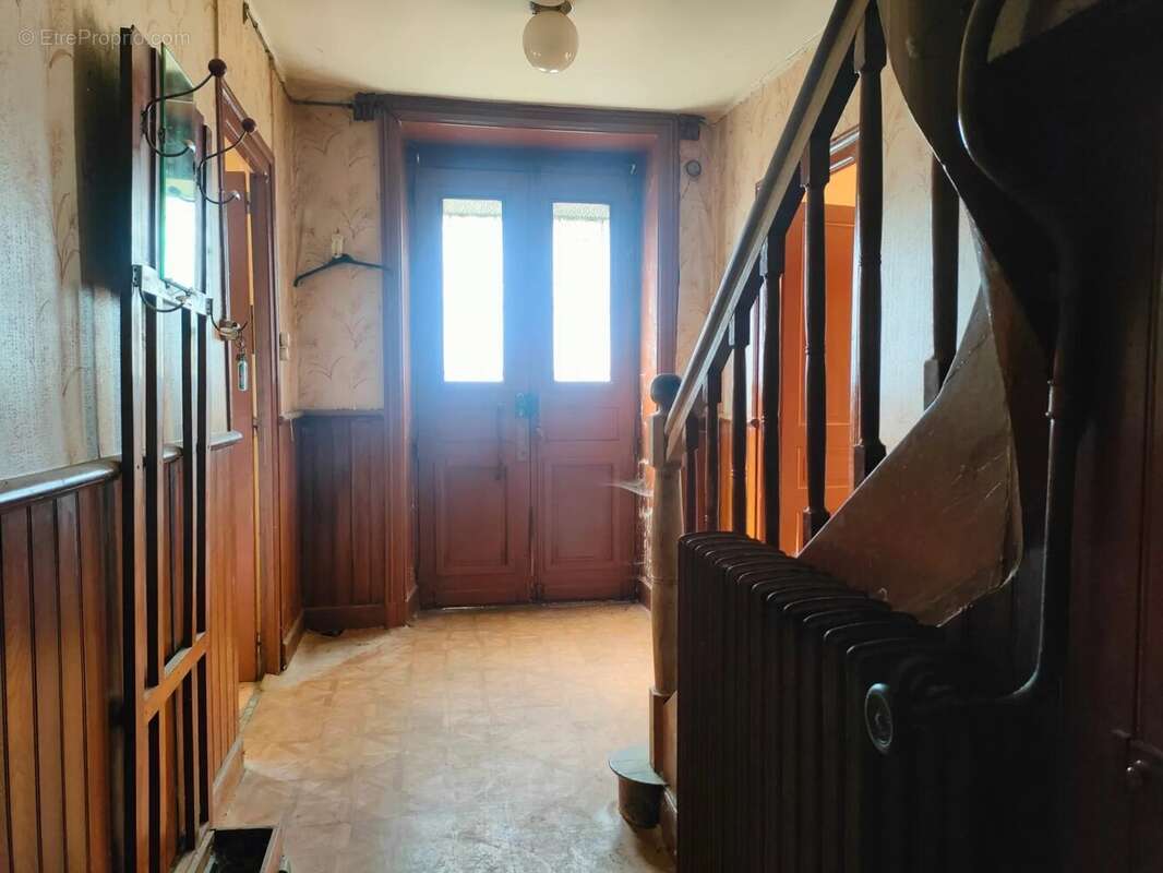 Maison à BUSSIERE-GALANT