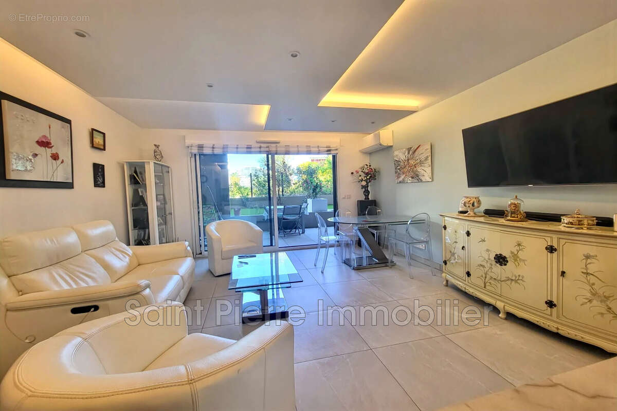 Appartement à VILLENEUVE-LOUBET