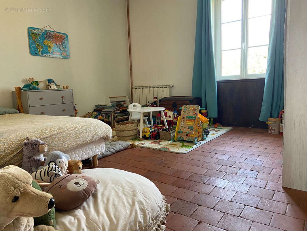 Maison à BILLY-CHEVANNES