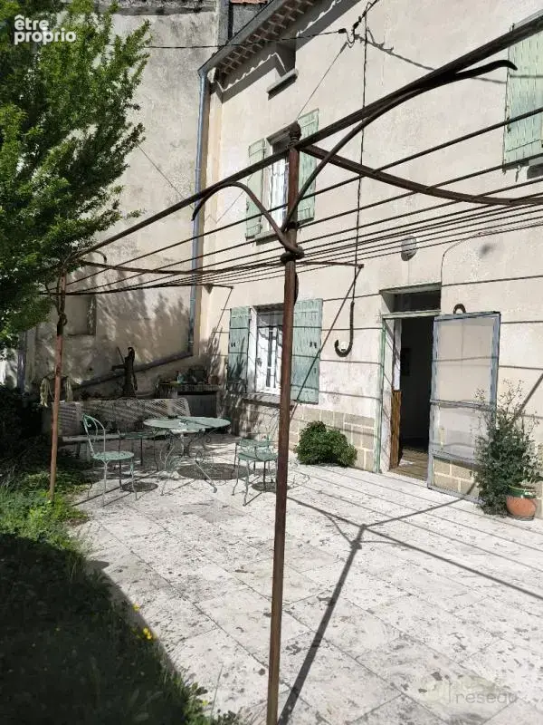 Maison 10 pièces 165 m² à vendre à Entraigues-Sur-La-Sorgue (84320) - photo 2