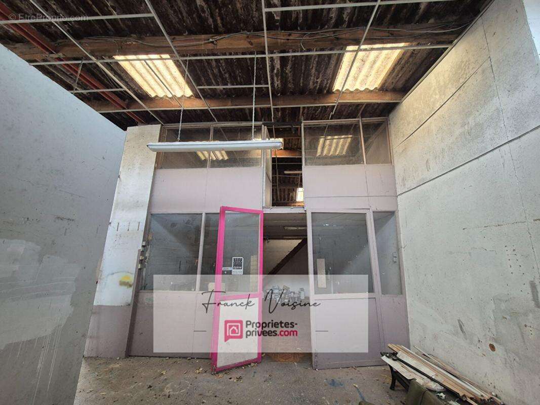 A VENDRE à Rochetrejoux, atelier de 173 m2 env - photo 7