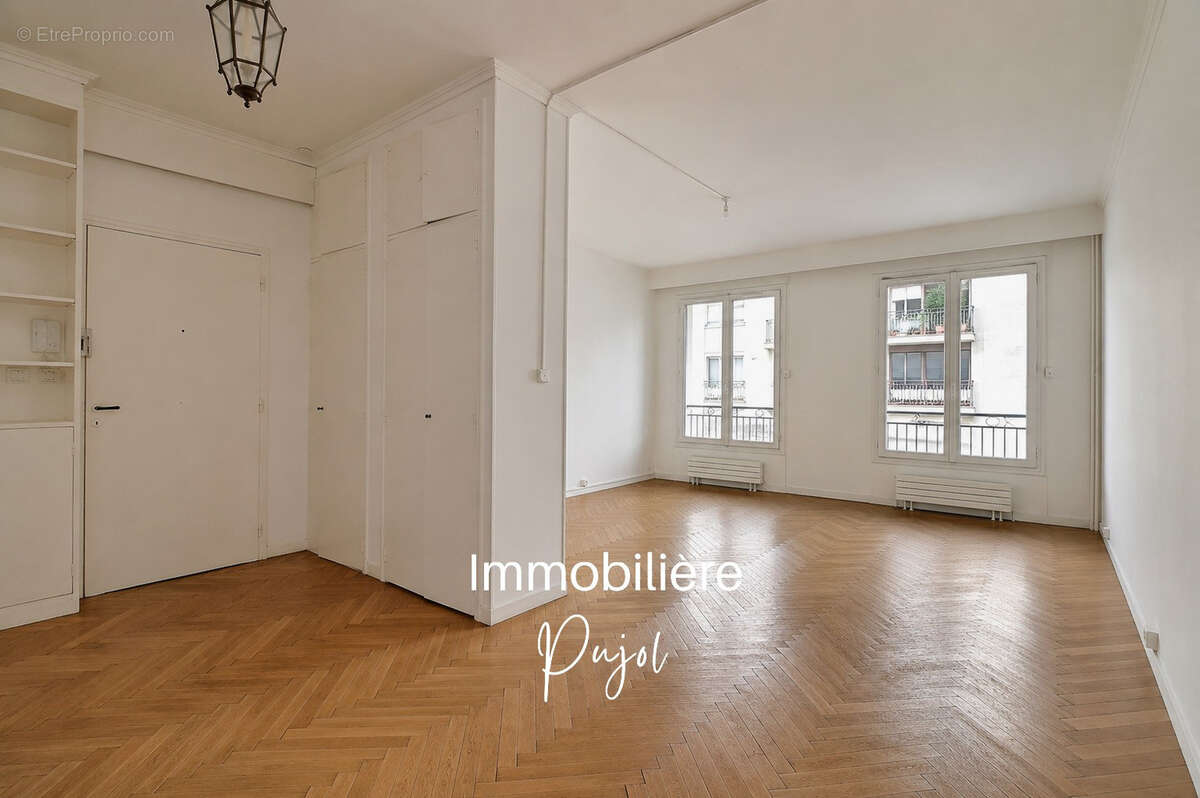 Appartement à MARSEILLE-8E