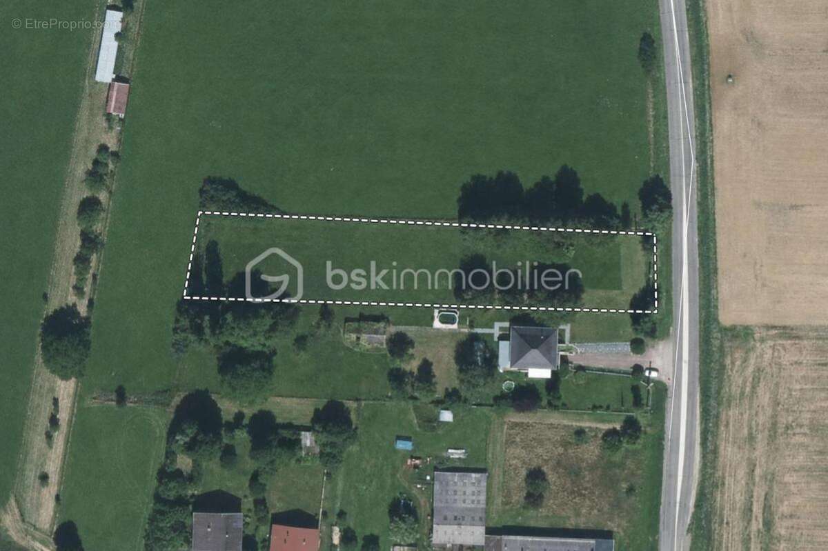 Terrain constructible de 3348m2 à Pusey - Proche Vesoul - photo 2