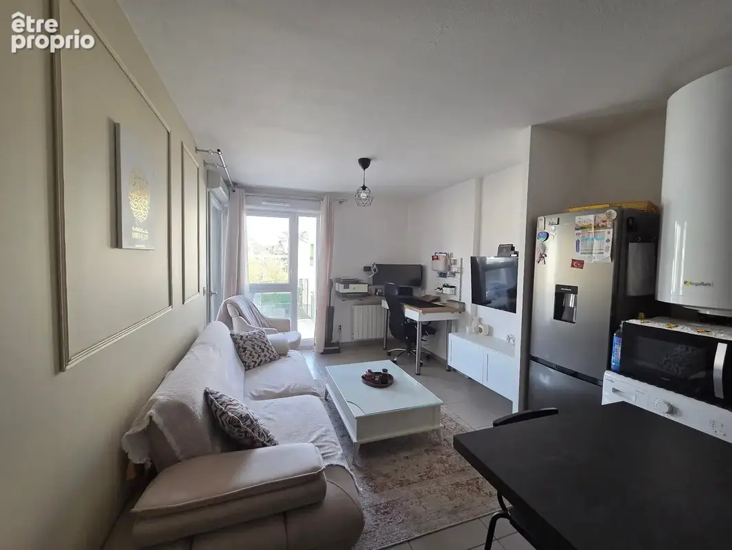 Appartement à MEYZIEU