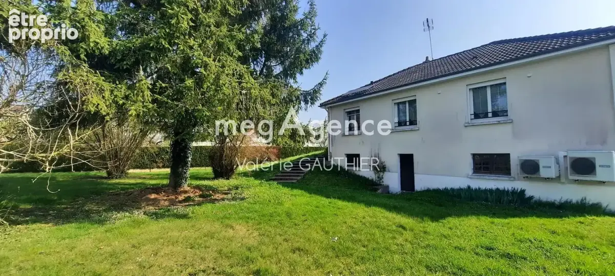 Maison à MESLAY