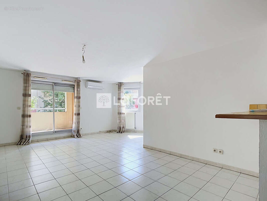 Appartement Aubagne 3 pièce(s) 65.53 m2 - photo 2