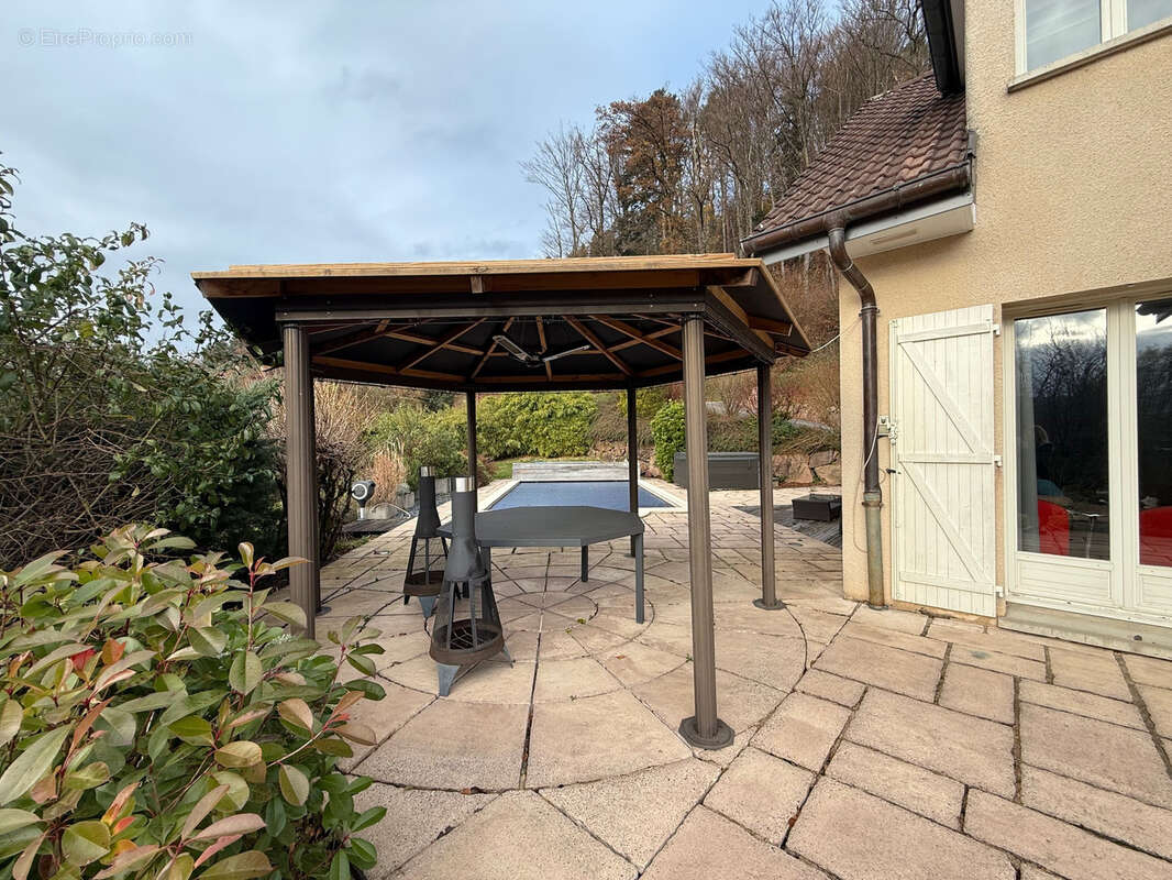 Maison à SAINT-ETIENNE-LES-REMIREMONT