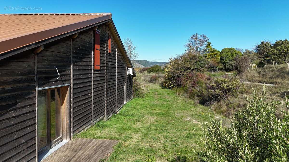 Maison à ALBA-LA-ROMAINE
