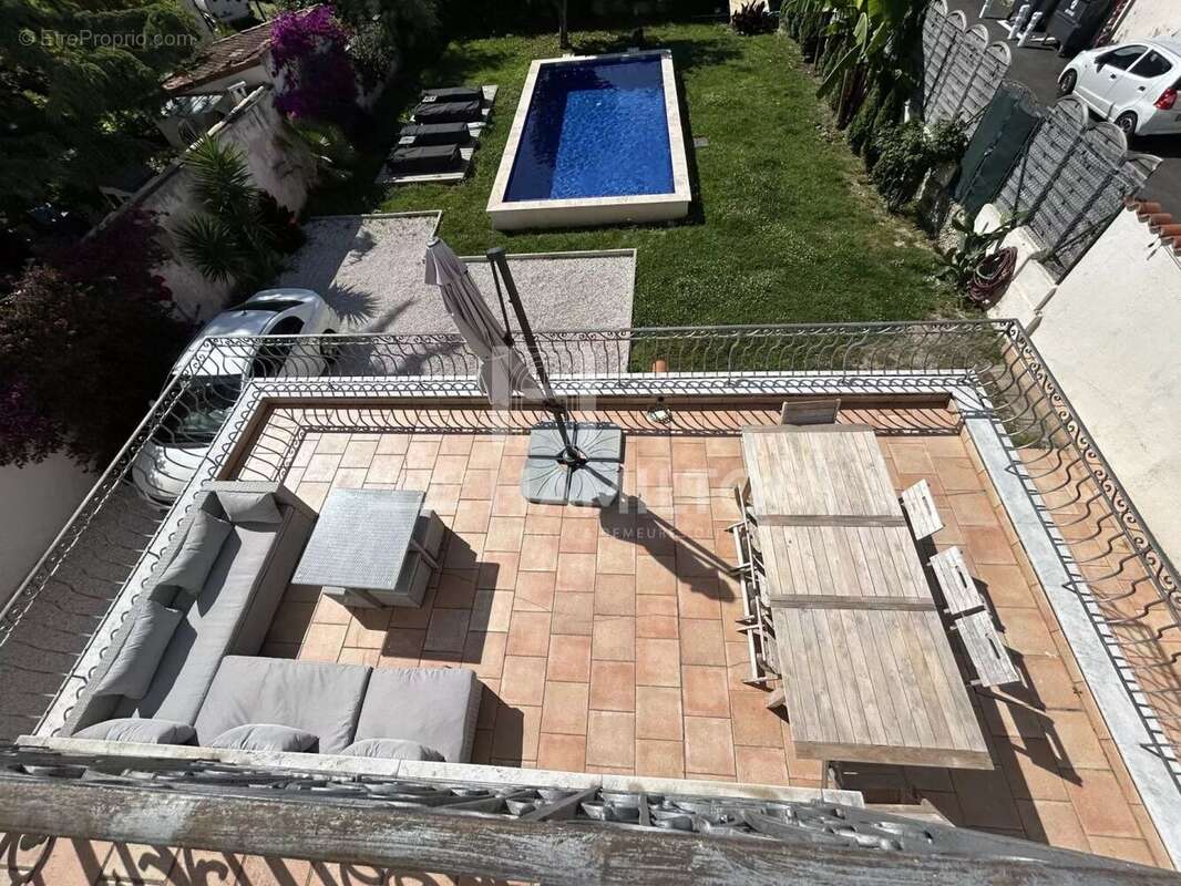 Maison à VALLAURIS