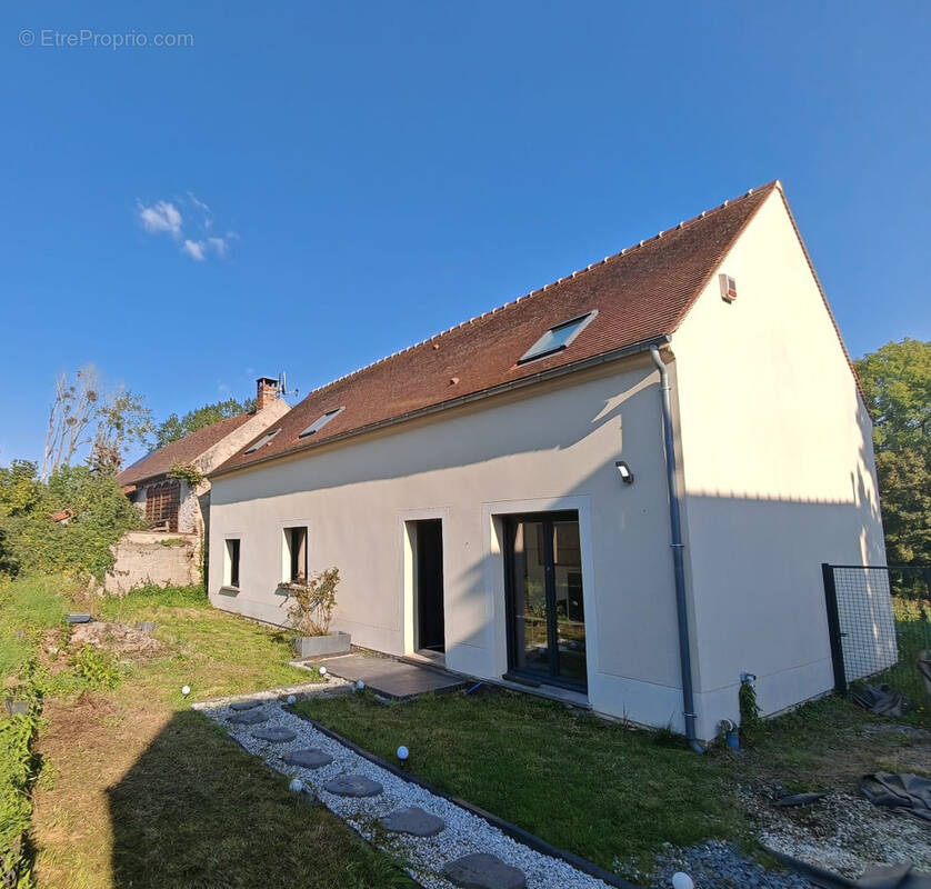 Maison à HARAVILLIERS