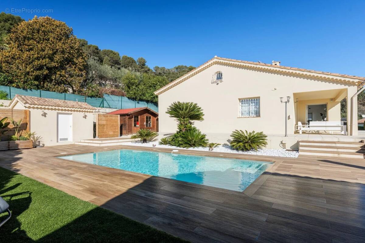 Maison à LA COLLE-SUR-LOUP