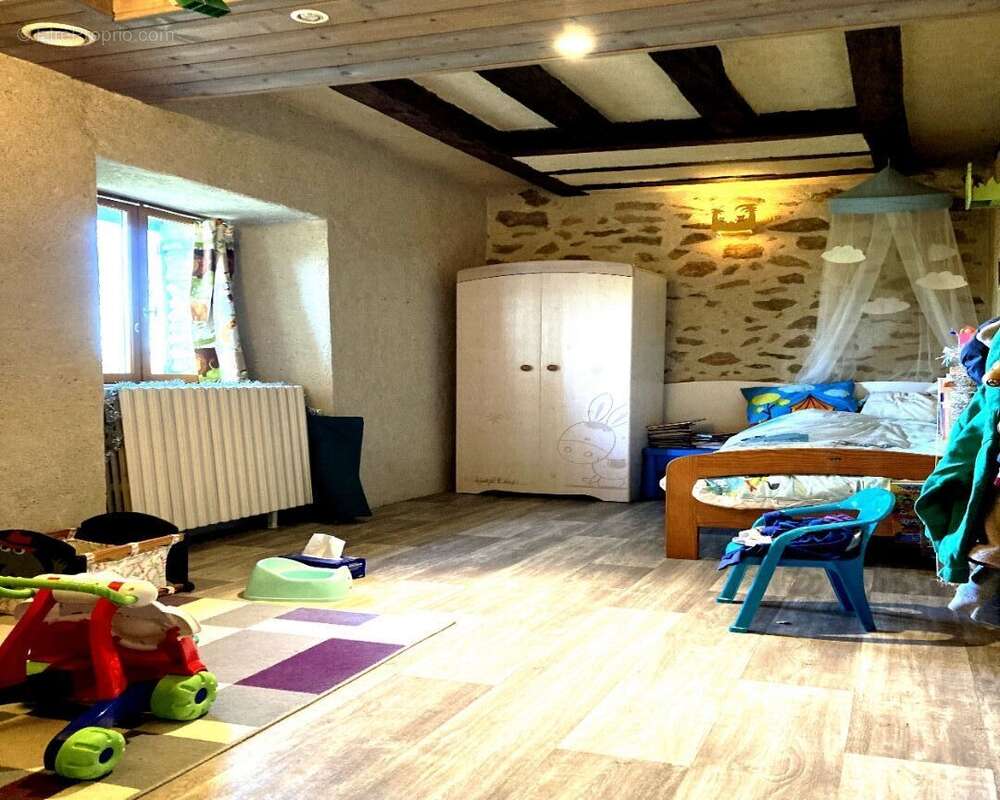 Maison à CHANGE