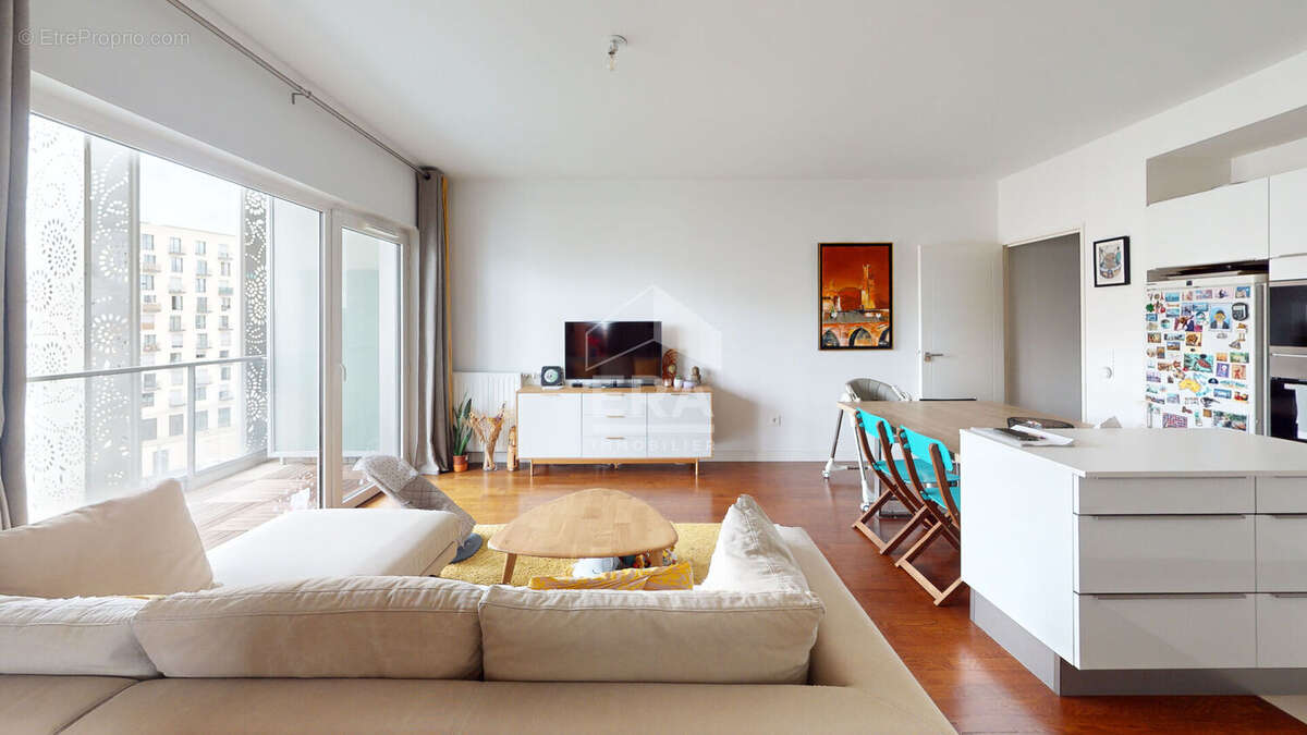Appartement à PARIS-19E