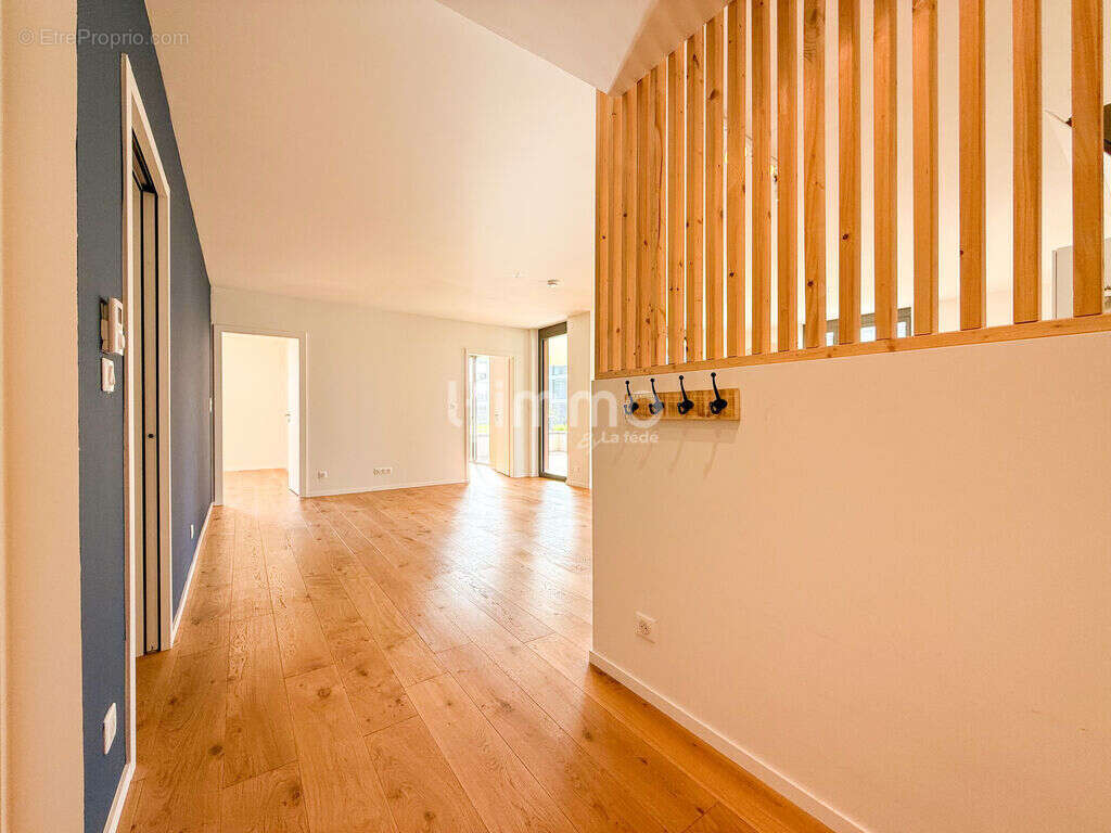 Appartement 4 Pièces de Standing (87 m²) – Village-Neuf - photo 2